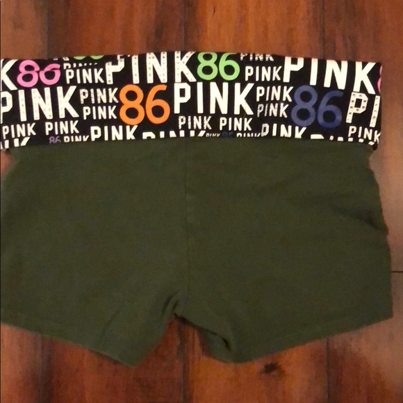 Victoria secret pink shorts - Picture 4 of 5